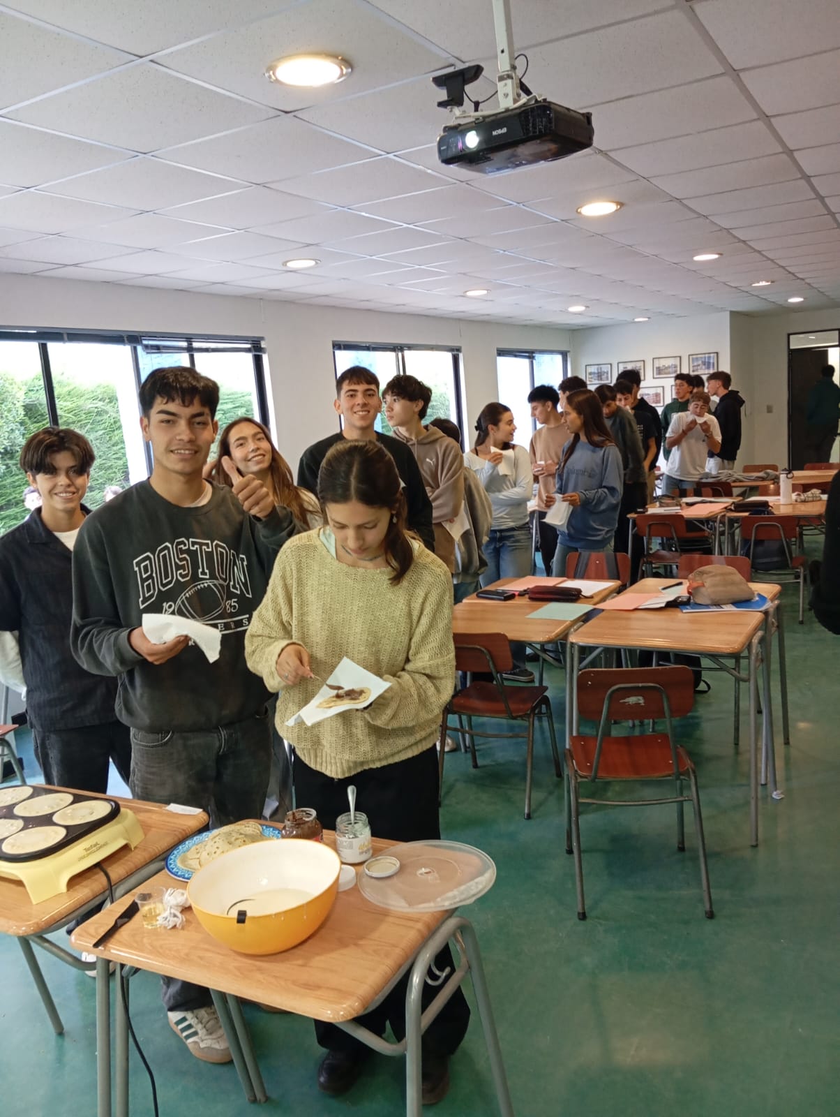 Photo de groupe avec le professeur